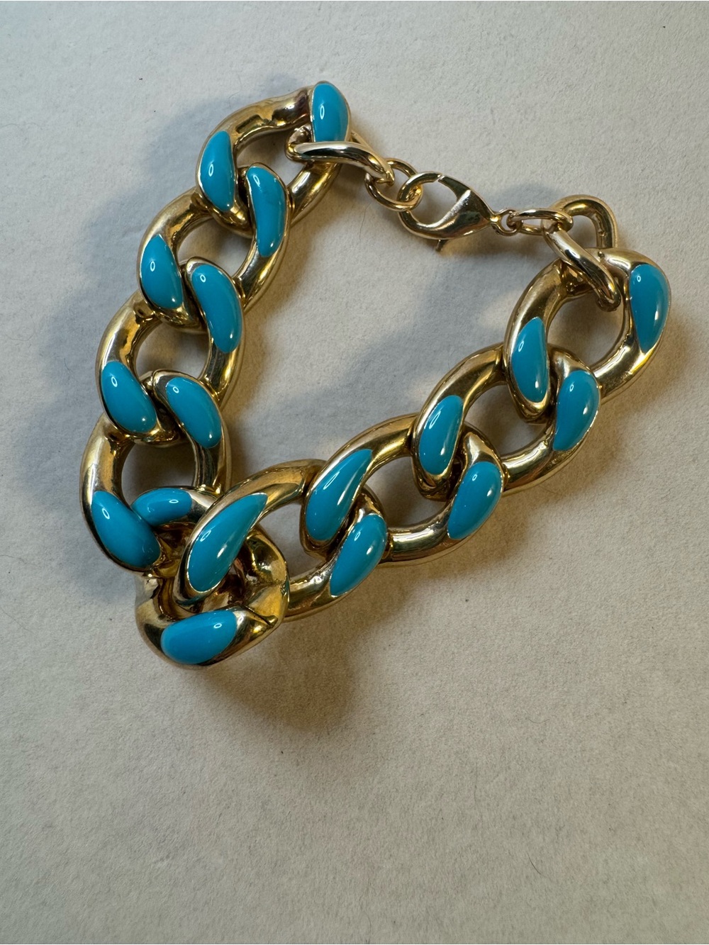 NWOT Gold Tone Chain Bracelet with Turquoise Enamel Links